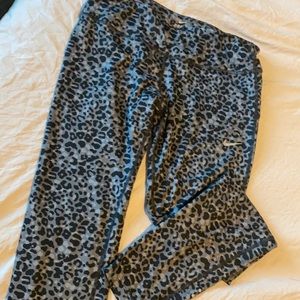 Nike dri fit leopard print workout legging